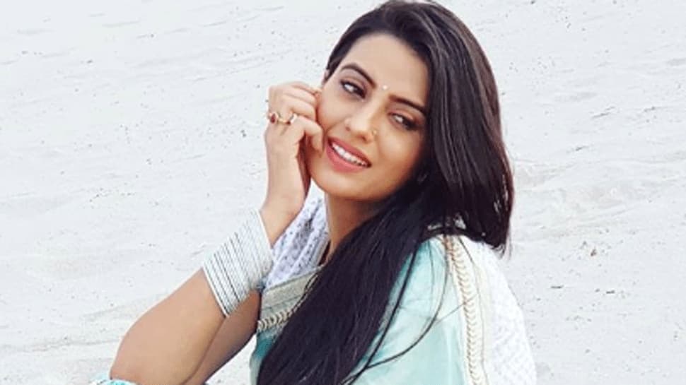 Bhojpuri beauty Akshara Singh&#039;s latest Instagram video will make you adore her 