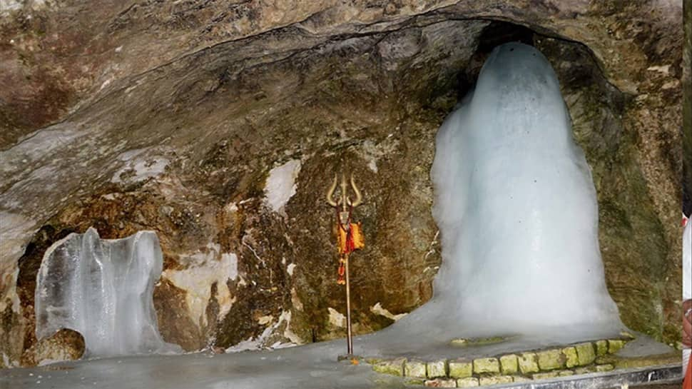 Amarnath Yatra hampered due to separatist-called shutdown on Burhan Wani&#039;s death anniversary