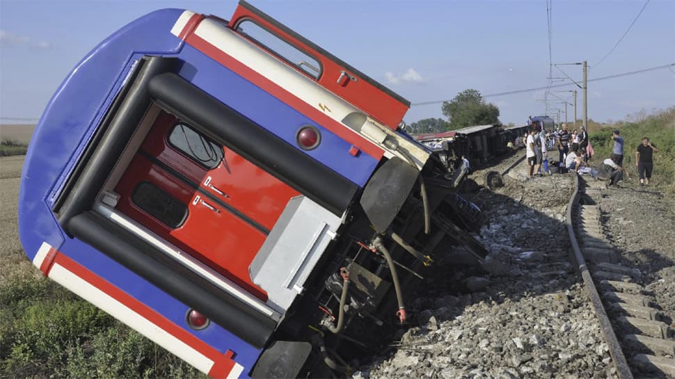 10 killed, dozens injured in Turkey train derailment