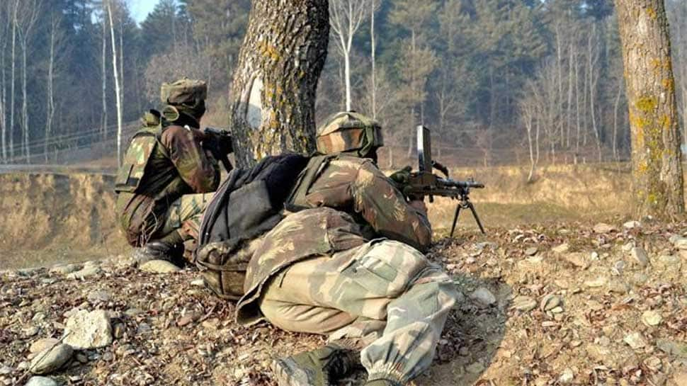 J&amp;K: Two terrorists killed injured in encounter with security forces in Shopian&#039;s Kundalan