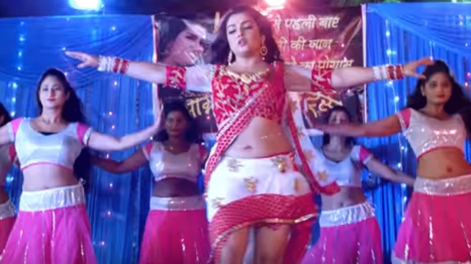 Amrapali Dubey&#039;s Tohare Khatir belly dance video sets the internet on fire, garners over 82 Lakh views