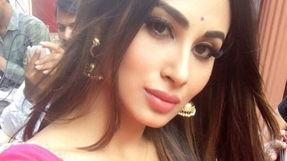 Mouni Roy&#039;s 180-degree high kick will give you major fitness goals—See pics