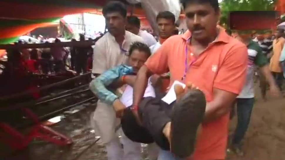 20 injured in Modi&#039;s rally in West Bengal; PM meets victims, gets emotional