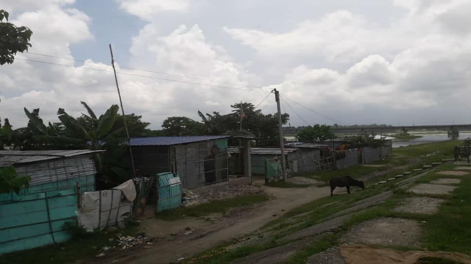 Sand mafia, illegal immigrants make Mahananda river in West Bengal a hotbed of controversies