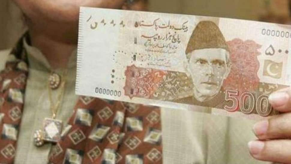 Pakistani Rupee Tumbles As Central Bank Faces A Crisis - 