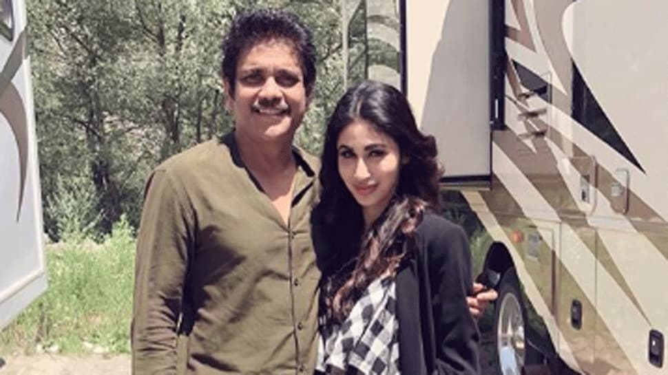 Brahmastra: Mouni Roy strikes a pose with Telugu megastar Nagarjuna - See pic