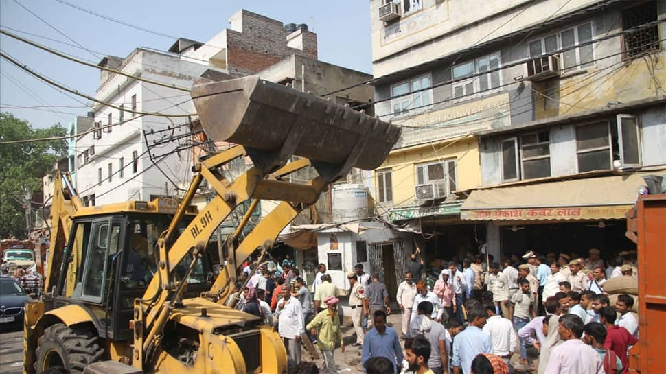 Delhi sealing drive won&#039;t stop, says SC; asks Centre to act against those guilty of unauthorised construction