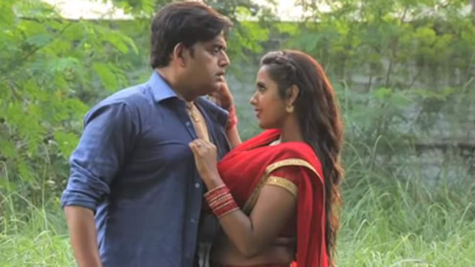 Bhojpuri superstar Ravi Kishan and Kajal Raghwani&#039;s romantic song shoot—Watch