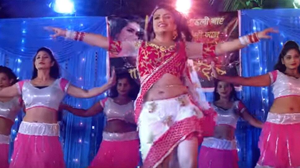 Bhojpuri sizzler Amrapali Dubey&#039;s belly dance in Tohare Khatir video garners 9 million views on YouTube- Watch