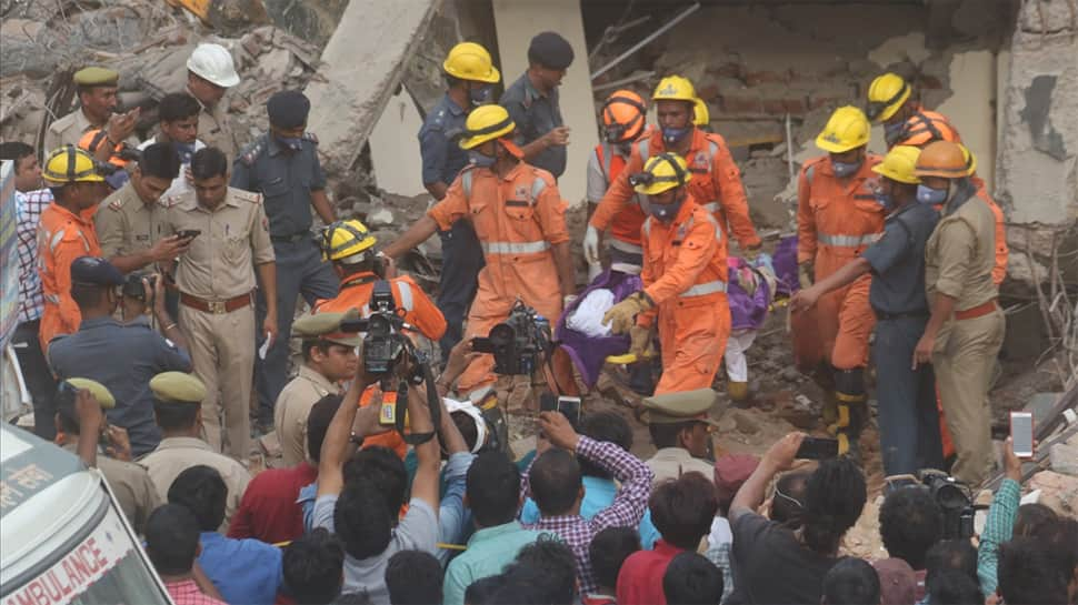 Now, roof of a house collapses in Delhi&#039;s Dwarka; at least 2 dead, 3 injured