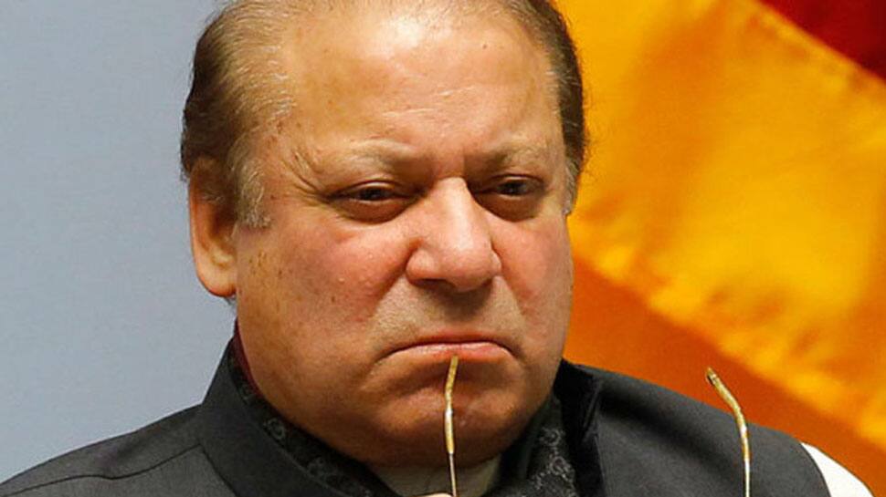 Despite fears of kidney collapse, Nawaz Sharif refuses to be moved to hospital