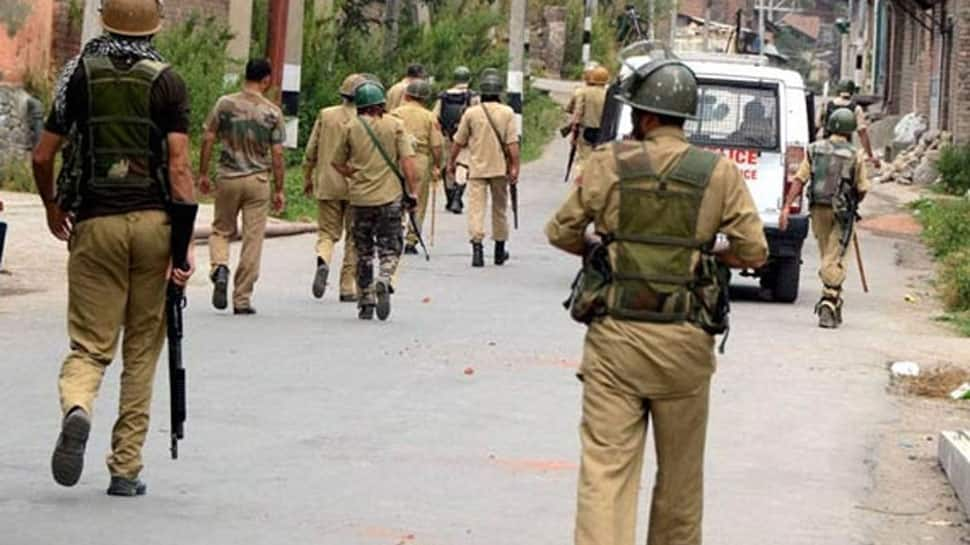 Terrorists release J&amp;K cop abducted in Pulwama