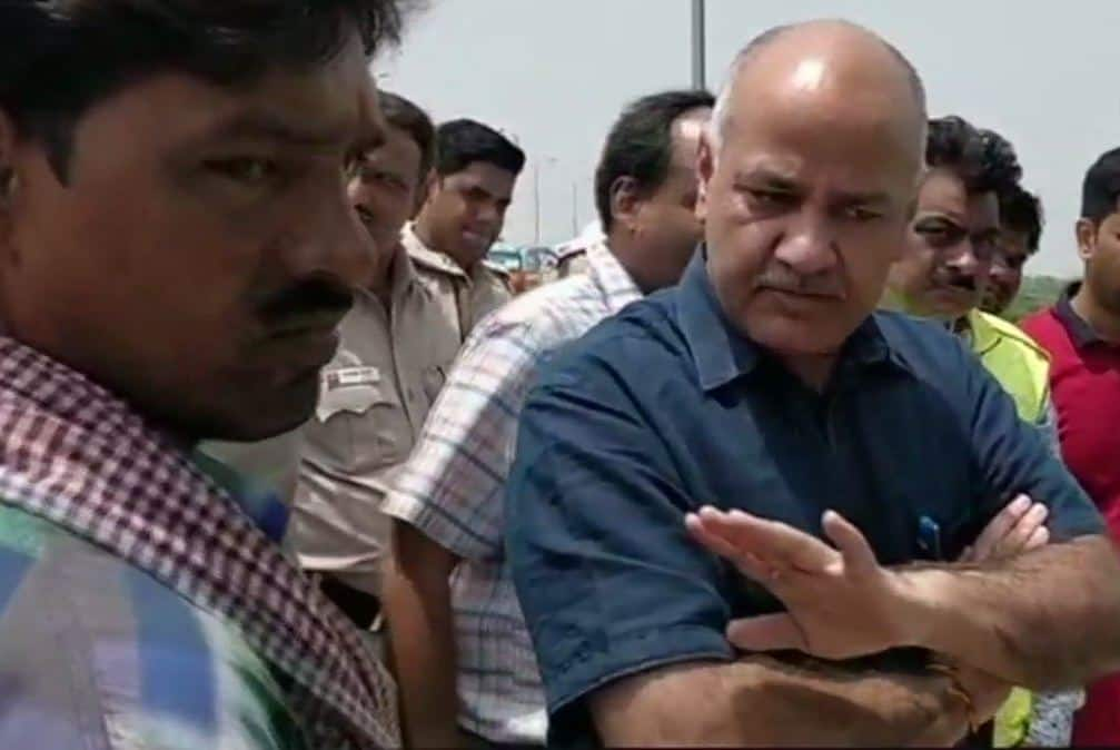 Manish Sisodia monitors evacuation as Yamuna crosses &#039;danger level&#039;