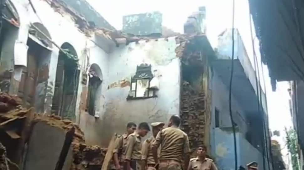 Lucknow: Building collapses in Aminabad following heavy rainfall