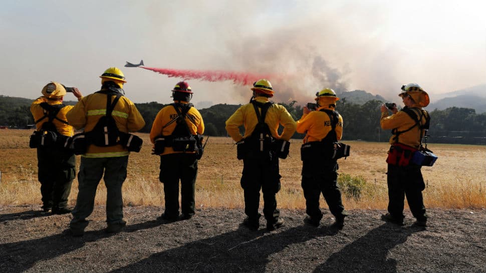 California&#039;s massive wildfire forces thousands to evacuate