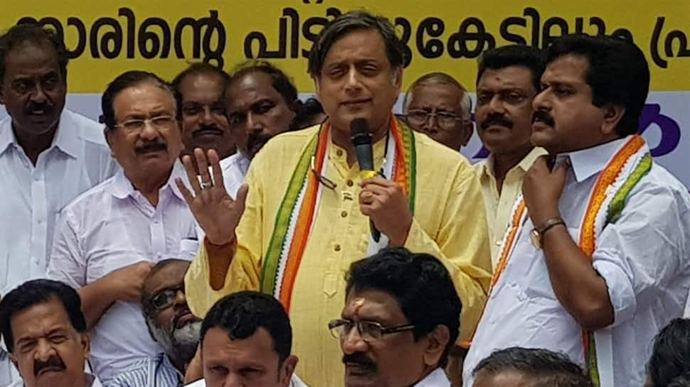 In today&#039;s India, Swami Vivekananda would be thrown engine oil at: Shashi Tharoor