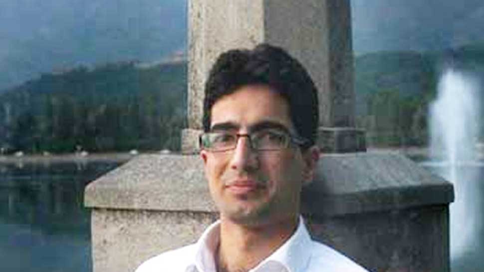 Repealing Art 35A will end JK&#039;s relationship with rest of the country: IAS officer Shah Faesal