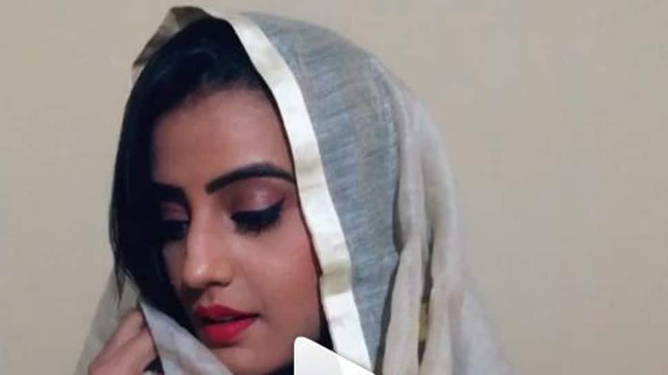 Bhojpuri sizzler Akshara Singh reveals her bold and beautiful side in her new video-Watch