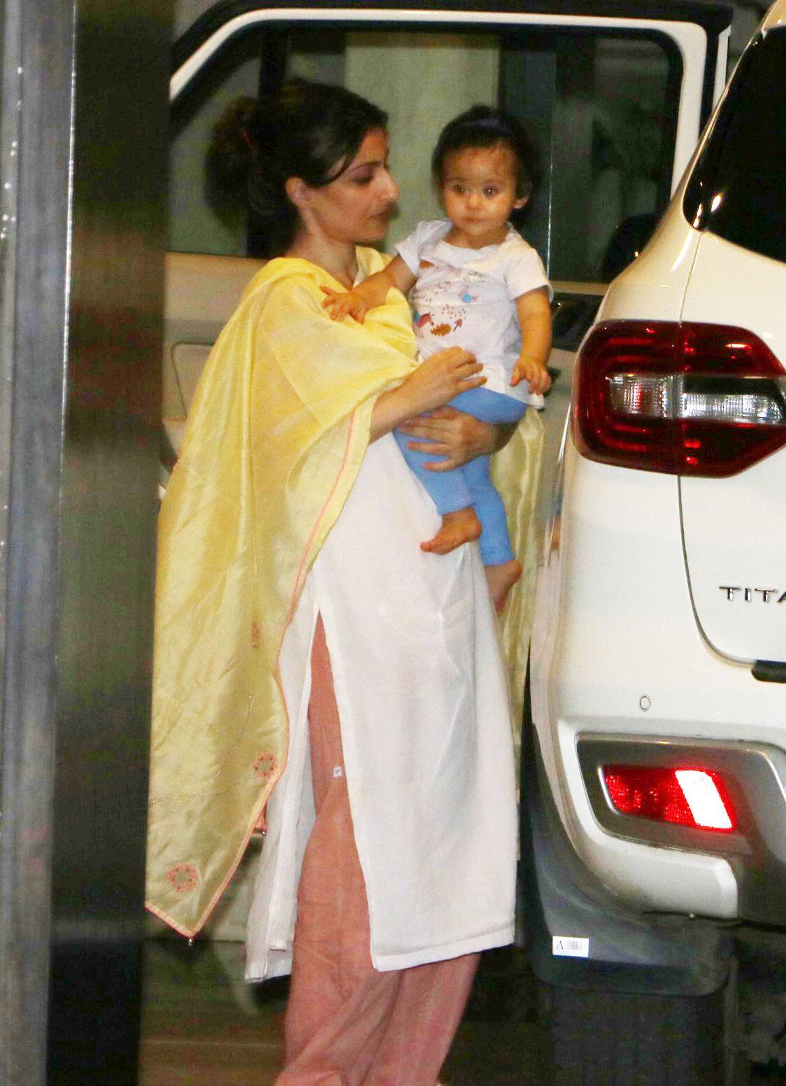 Soha and Inaaya