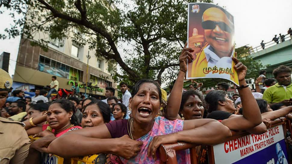 Sonia Gandhi calls M Karunanidhi's death 'very personal', says he was a 'father figure' to her Sonia Gandhi calls M Karunanidhi's death 'very personal', says he was a 'father figure' to her