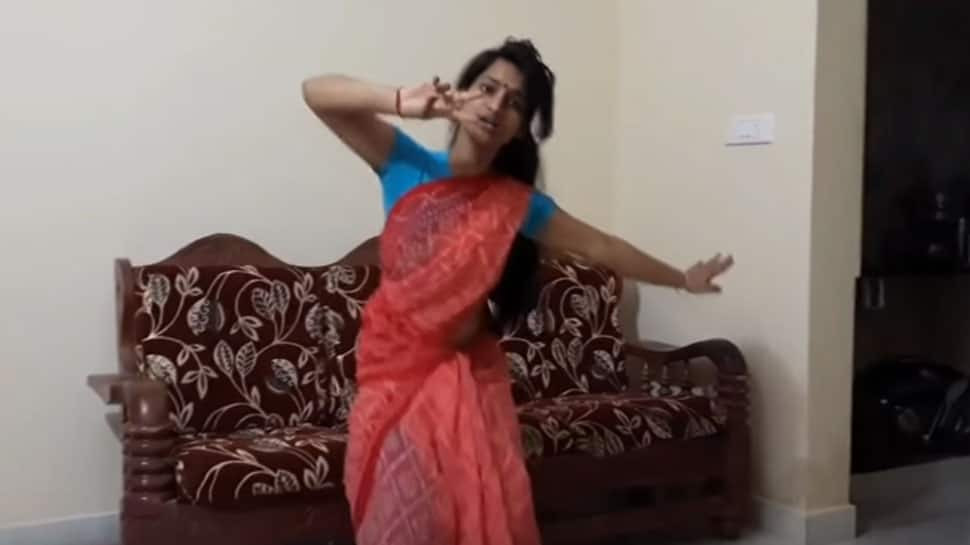 This girl dancing to Bhojpuri songs is breaking the internet—Watch