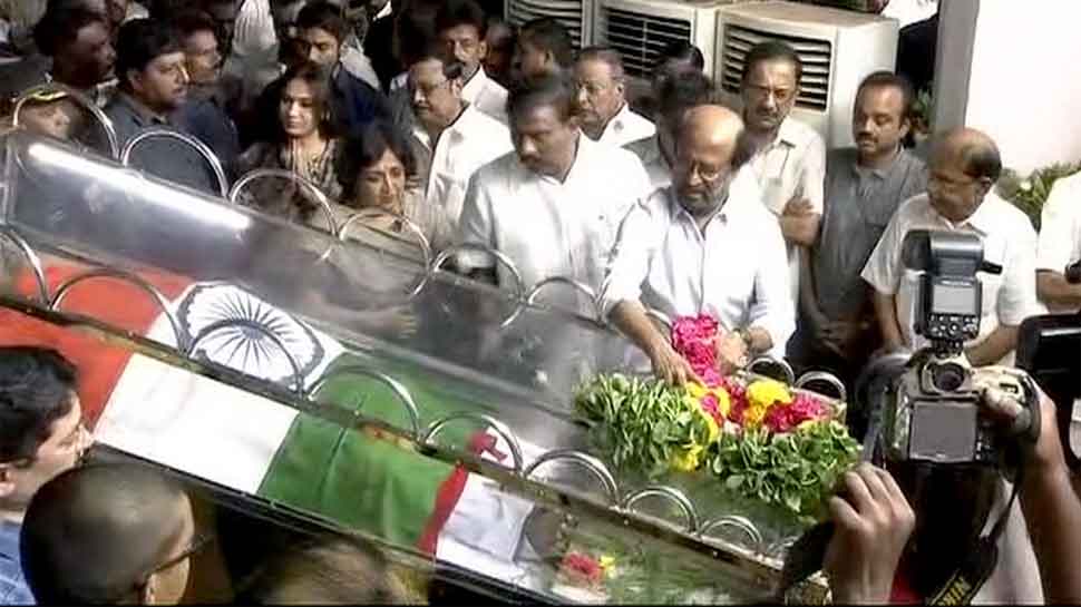 Should Tamil Nadu CM not have attended Karunanidhi&#039;s funeral? Rajinikanth lashes out at govt