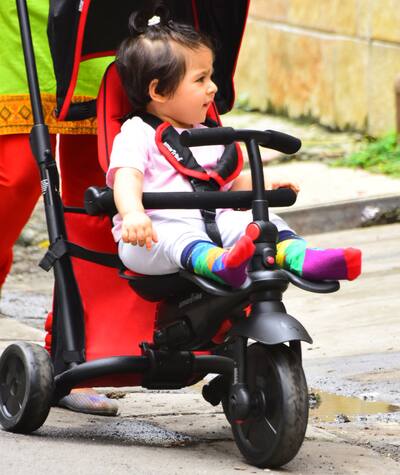 Inaaya looks cute in the baby pink suit.