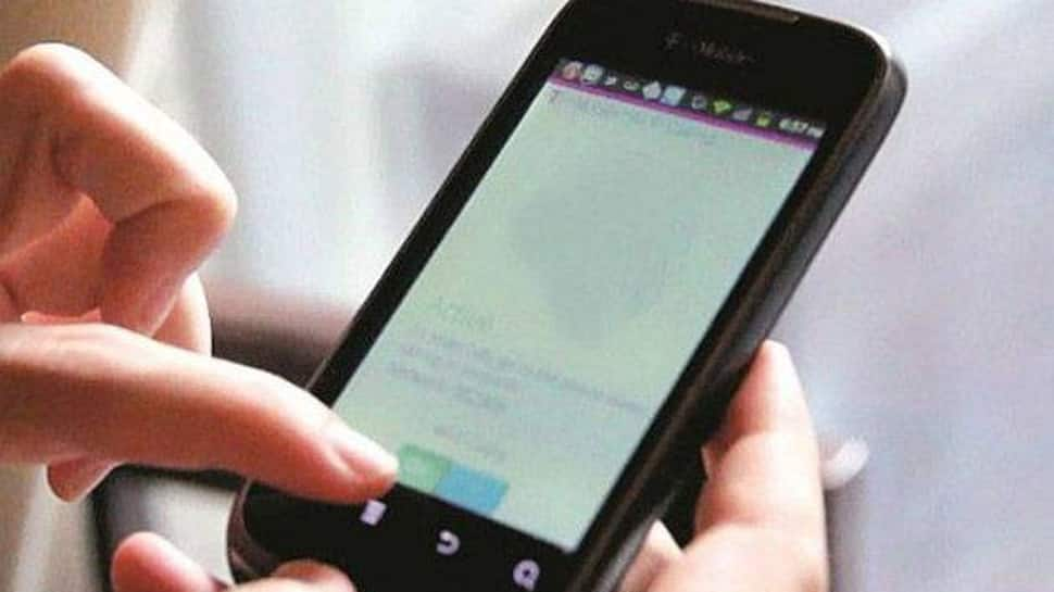 Internet, mobile phone services suspended in Kashmir