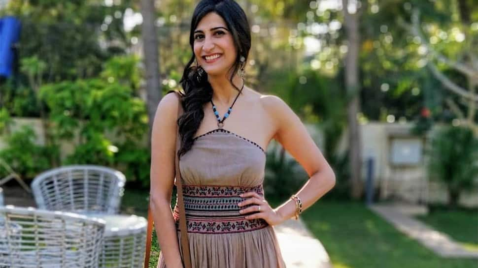 I don&#039;t choose to do fewer feature films: Aahana Kumra