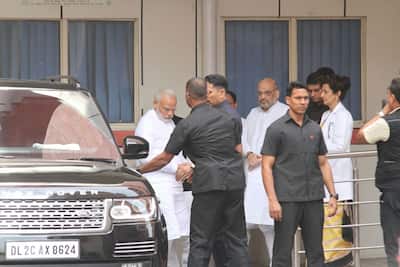 PM Modi leaves AIIMS after visiting Vajpayee.