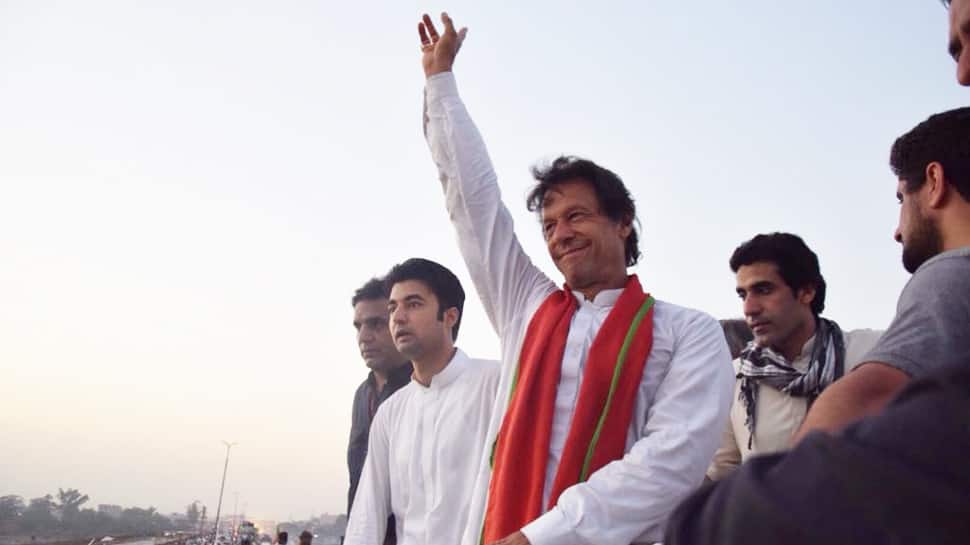 Imran Khan defeats Shahbaz Sharif to become Pakistan&#039;s new Prime Minister