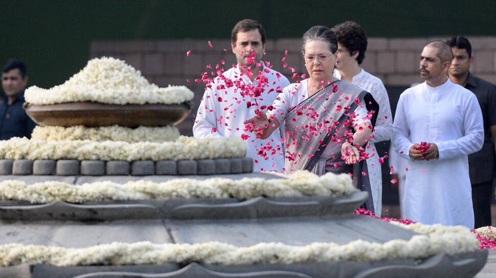 Rahul, Priyanka, Sonia pay tribute to Rajiv Gandhi on his birth anniversary