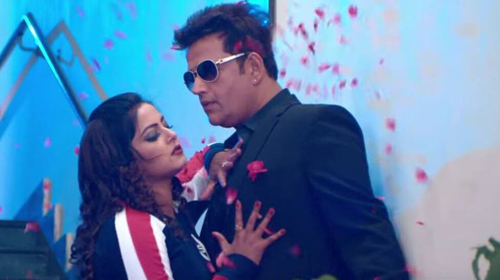 Ravi Kishan and Anjana Singh sizzle in Sanki Daroga&#039;s new song &#039;Bahiyaan Mein Bhaara&#039;-Watch