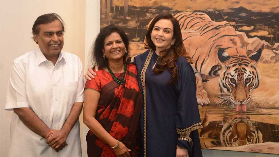 A tale untold: Sushma Jain&#039;s life-like paintings on display at exhibition in Mumbai