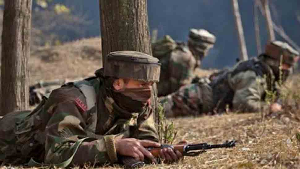 Lashkar terrorists kill forest dept official in J&amp;K&#039;s Baramulla