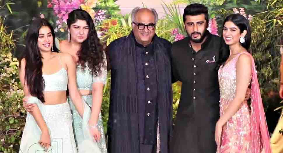 Arjun Kapoor shares pictures of his &#039;showstoppers&#039; Janhvi, Sonam and Anshula ahead of Raksha Bandhan