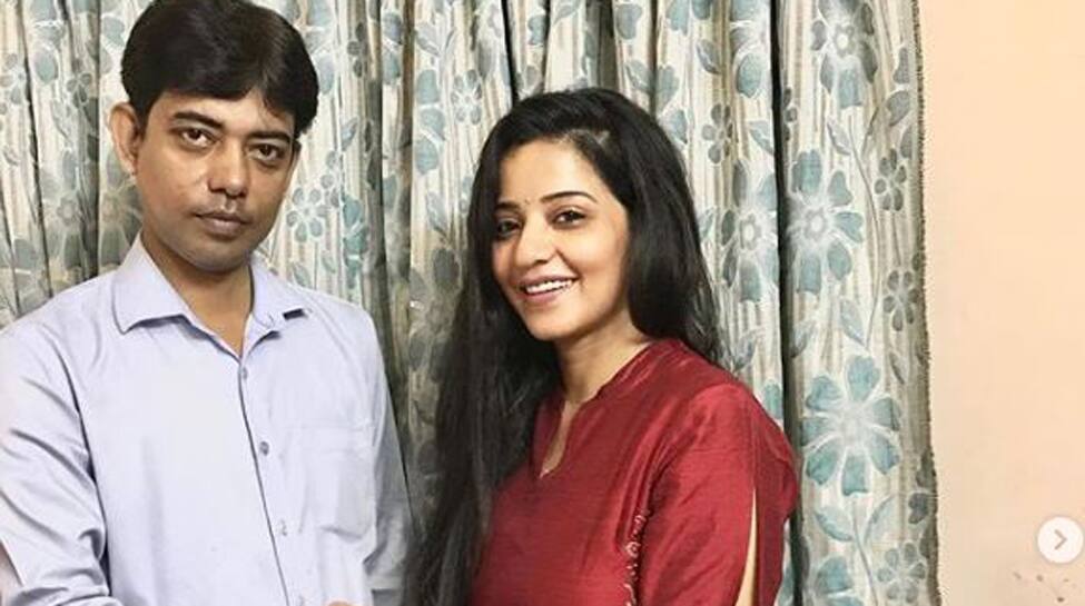 Monalisa celebrates Raksha Bandhan with her &#039;dada&#039;-See pic