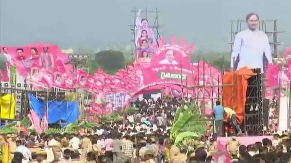 TRS public rally, highlights: KCR says Telangana won&#039;t ever surrender to Delhi leadership