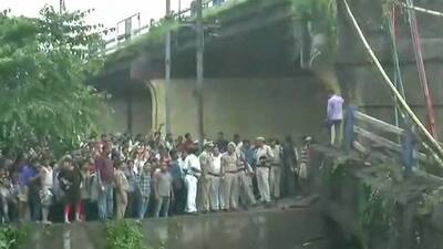 Majerhat bridge collapse in South Kolkata