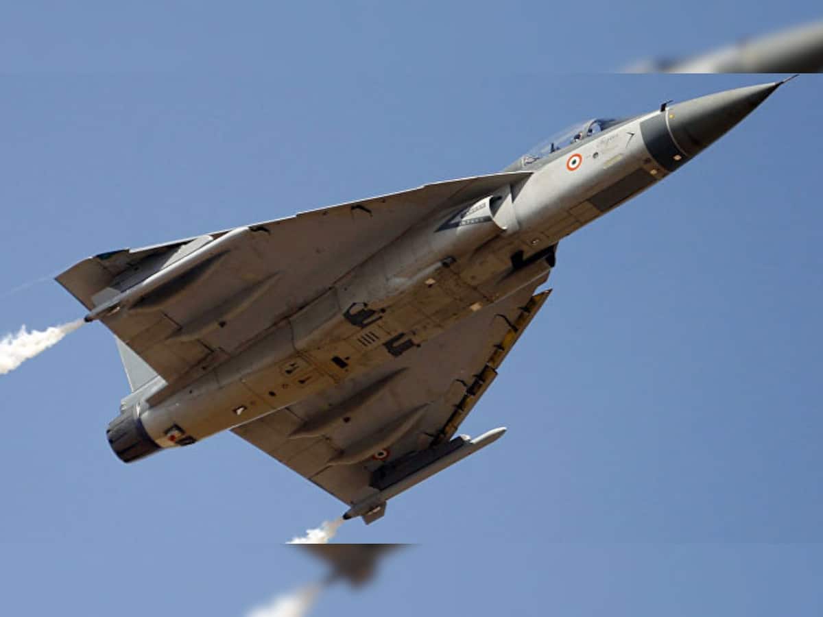 First-ever mid-air refueling of LCA Tejas fighters - WATCH