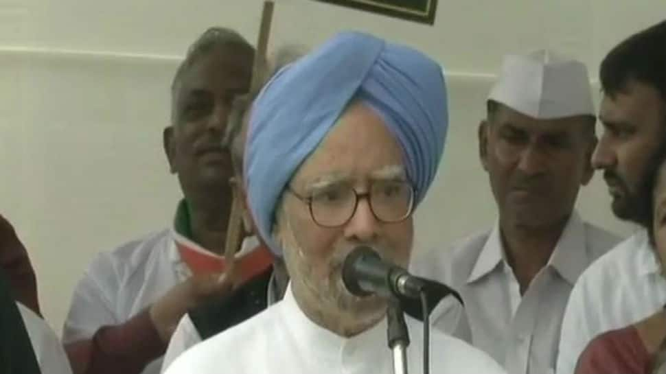 Time to change this government will come soon: Manmohan Singh at Bharat Bandh rally