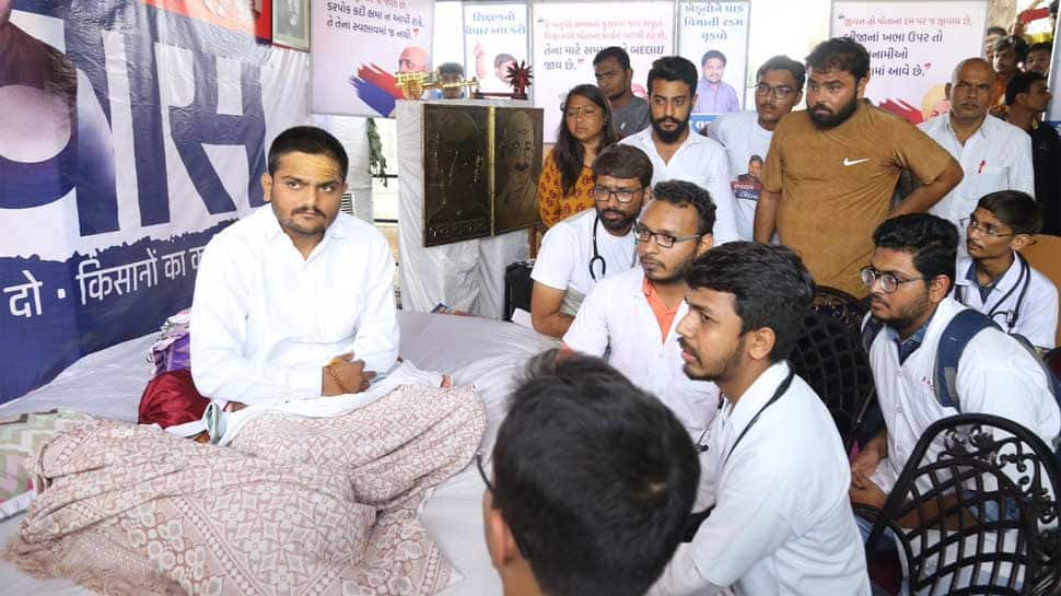 Hardik Patel ends indefinite fast after 19 days, says fight for farmers, Patidars will continue