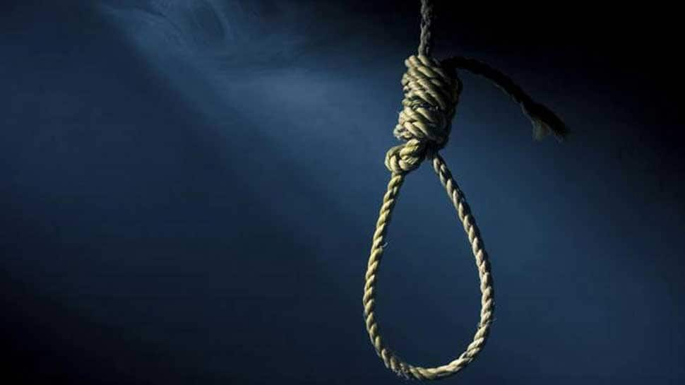 Three of family end life in Gujarat; suicide note mentions &#039;black magic&#039;