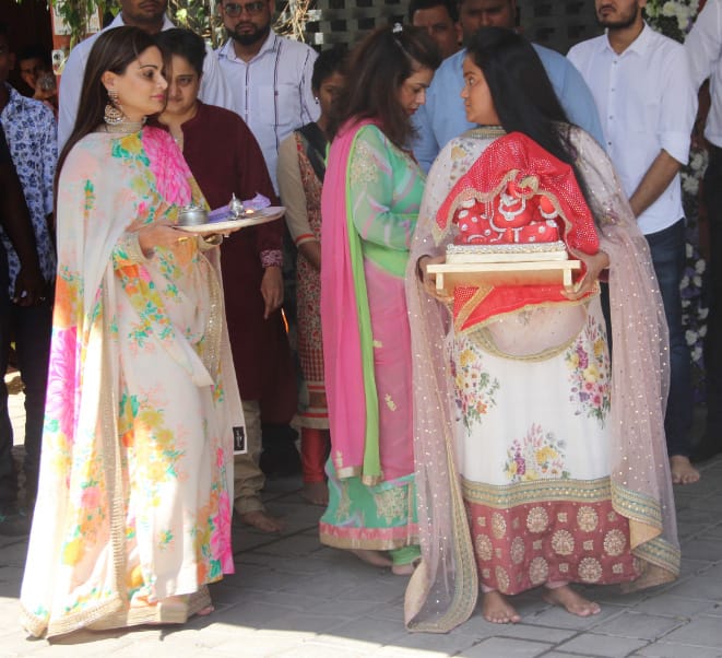 Salman Khan's sisters bring home the Ganpati
