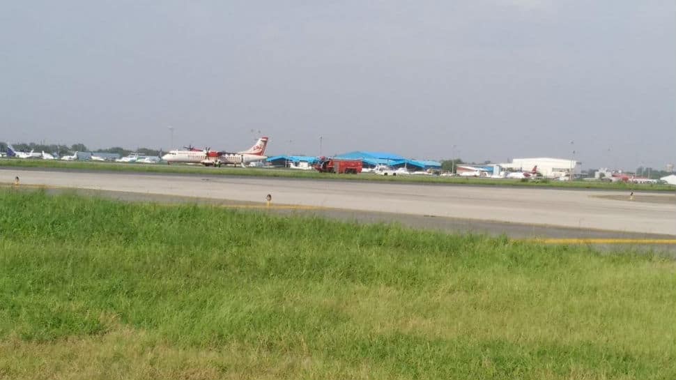 Alliance Air flight returns from runway after tyre burst