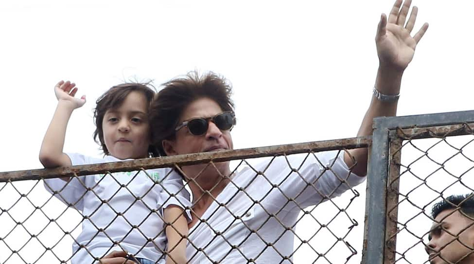 Shah Rukh Khan becomes &#039;Parent Philosopher&#039; in his latest Instagram post—Read 