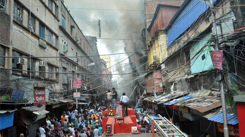 Kolkata Bagree Market fire continues raging; 35 tenders, 250 firefighters on spot