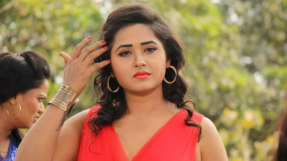 Kajal Raghwani&#039;s DDLJ video is unmissable! Watch