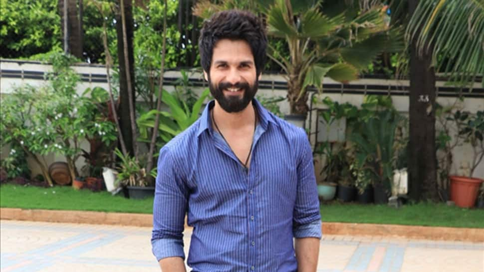 Shahid Kapoor wants Urvashi to &#039;take it easy&#039; - Check out teaser