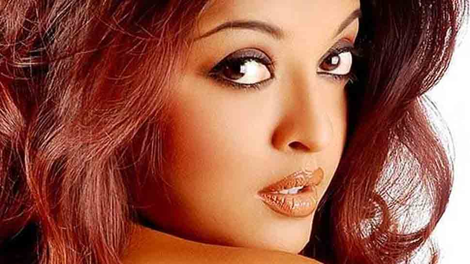 Tanushree claims Vivek Agnihotri asked her to strip and dance off-camera